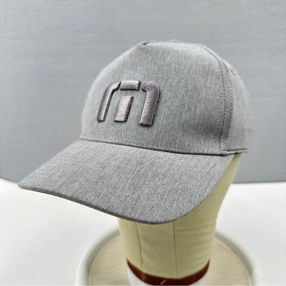 Travis Mathew Golf Snapback Hat Cap Bahamas Gray Raised Embroidered Logo 7696900